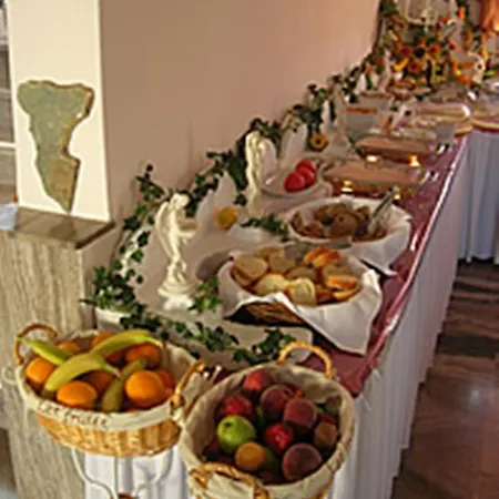 Regina Hotel Vasilátika