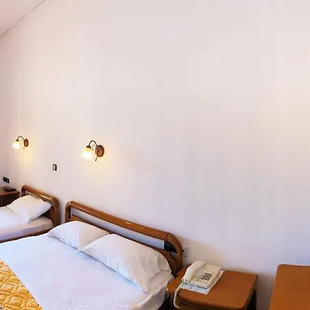 Hotel Regina Vasilátika