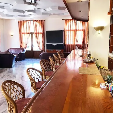 Regina Hotel 3*