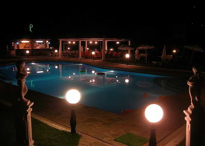 Regina Hotel Vasilátika